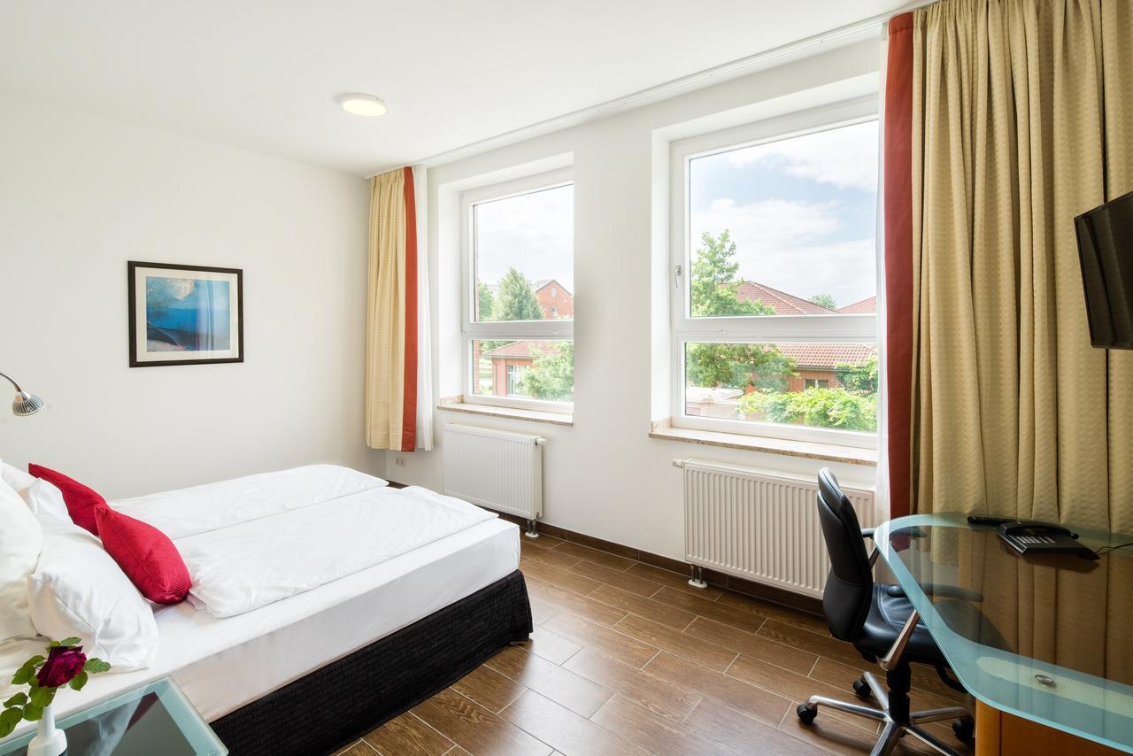 Taba Hotel Kellinghusen Exteriér fotografie
